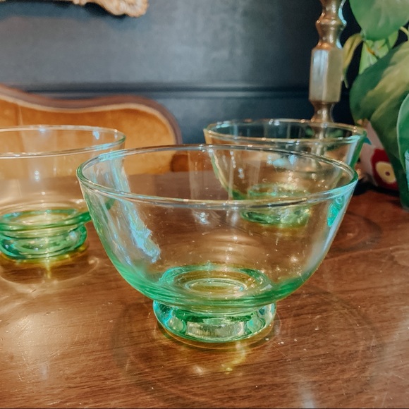 Retro Mid Century Pedestal Glass Bowls - Picture 5 of 8